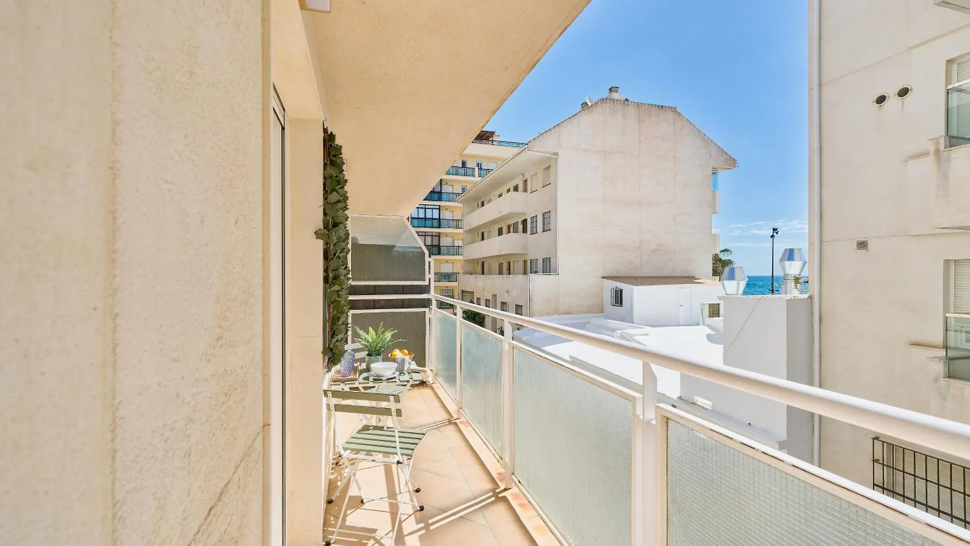 Fuengirola Beach Apartment By Stay Belonio 0*,
