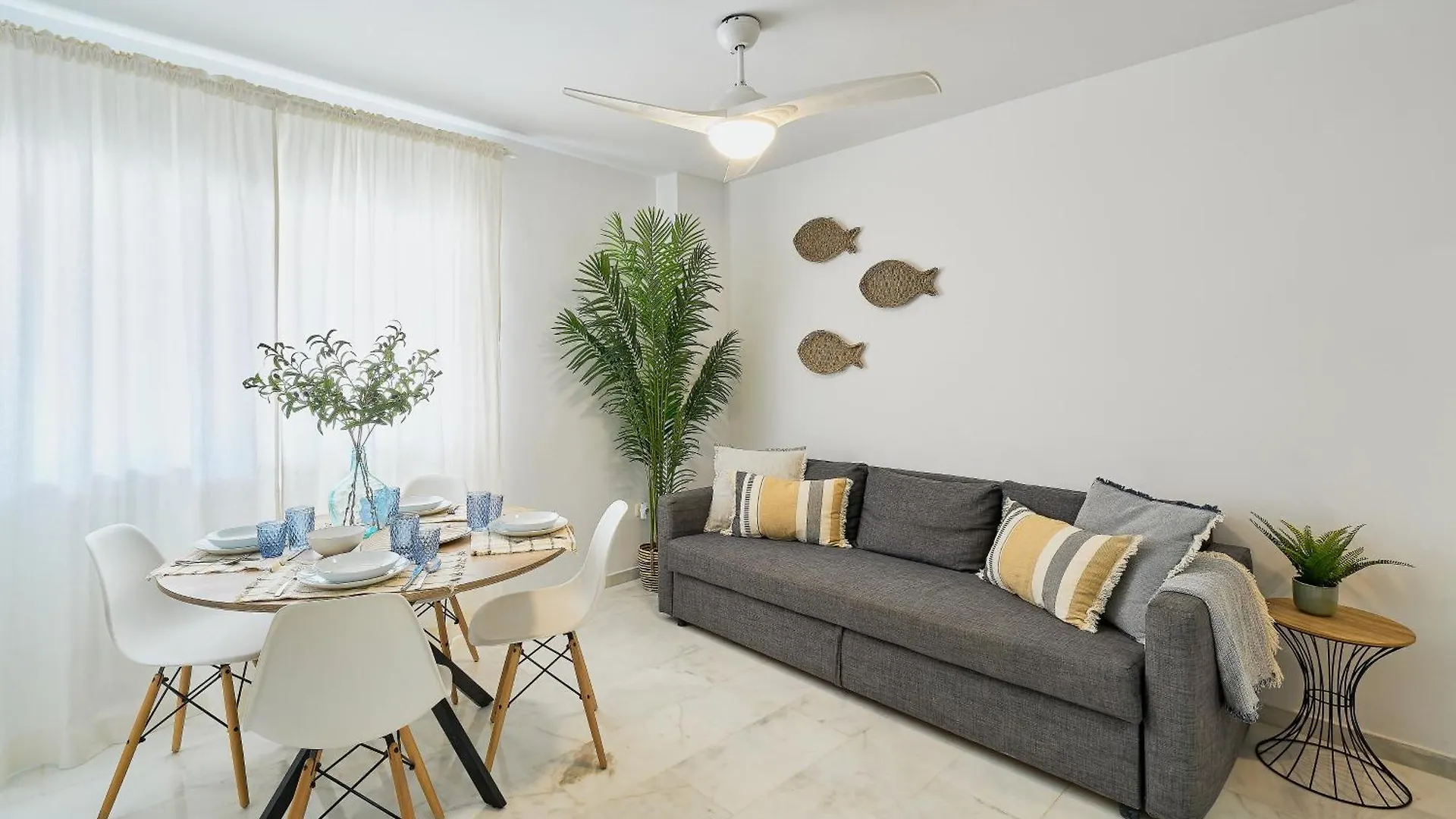 Fuengirola Beach Apartment By Stay Belonio 0*,